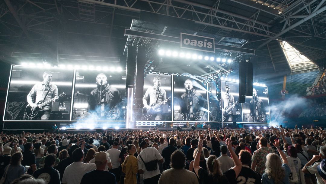 Oasis Live ’25 Review: A Gallagher Reunion and a Great British Fantasy